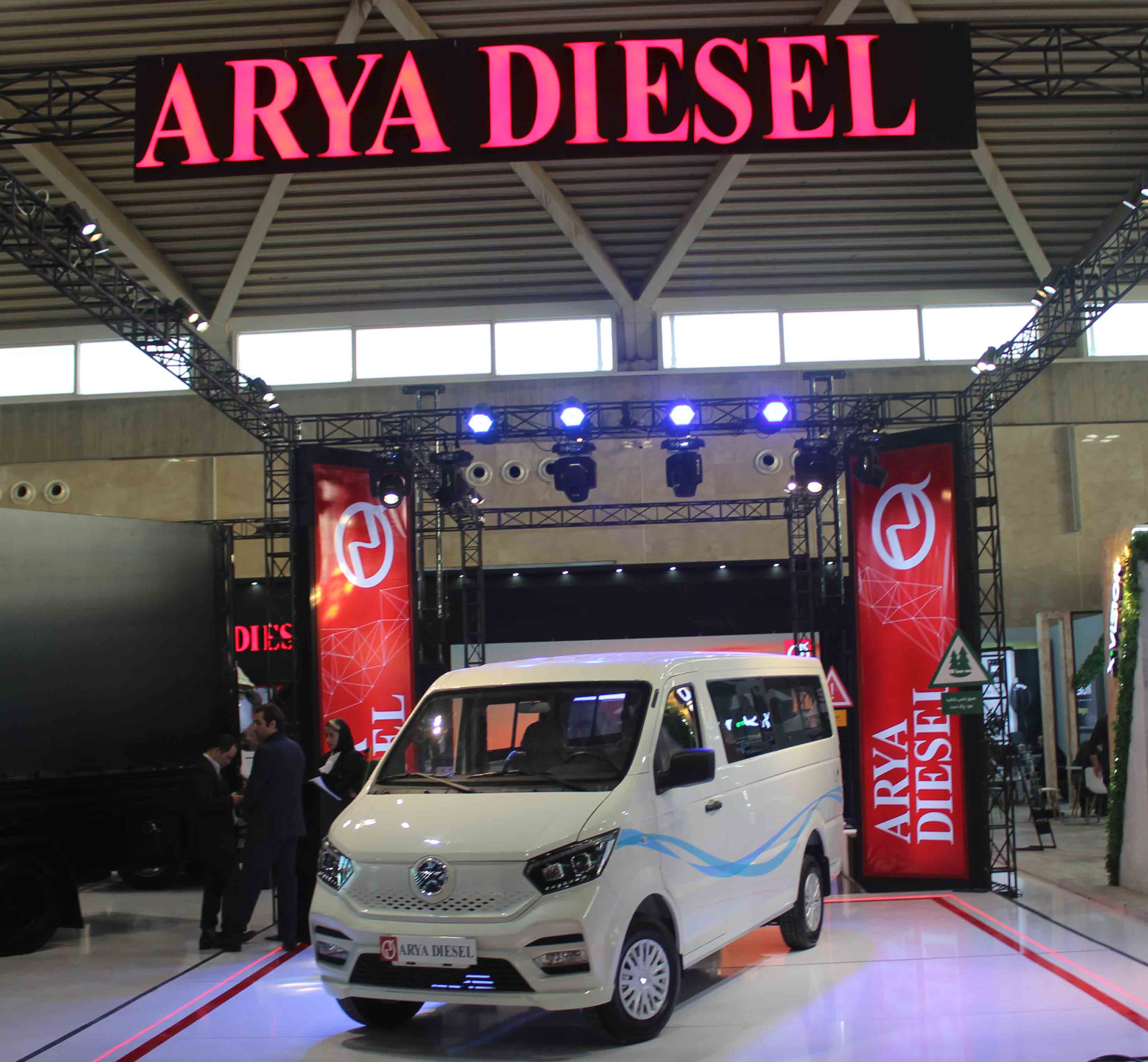 نمایش «مرگ یزدگرد» به کارگردانی «سنا نعمتی»